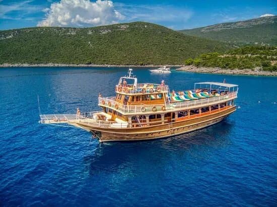 Knez Lipovac Excursions Boka Bay