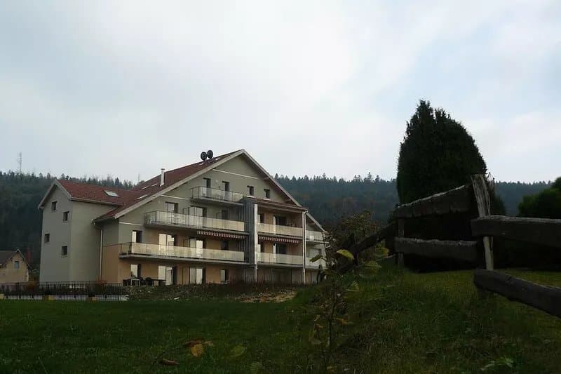 New apartment *** Franche-Comté. Lake Saint Point. MALBUISSON