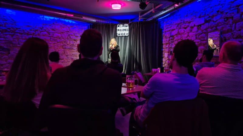 Carlitos Comedy Club