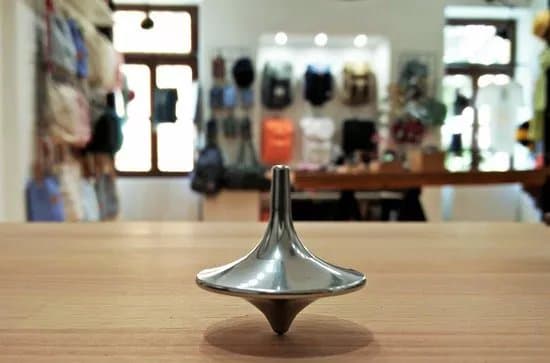 Flaneur Souvenirs & Supplies
