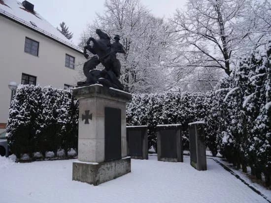 Kriegerdenkmal