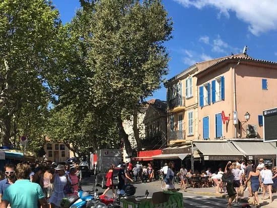 Place Des Lices Market