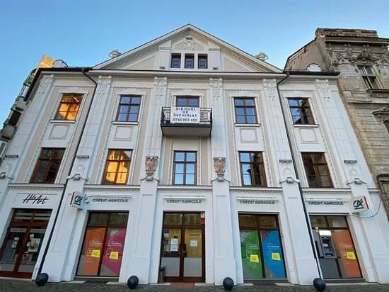 "la Leu" Bank House