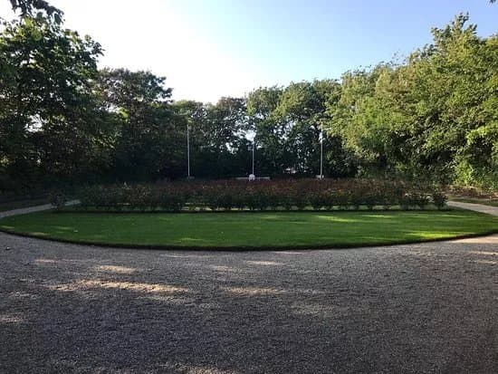 War Cemetery Den Burg