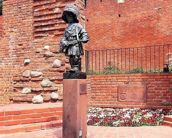Statue of the Little Insurgent