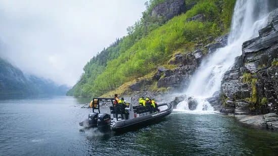 Hardangerfjord Adventure