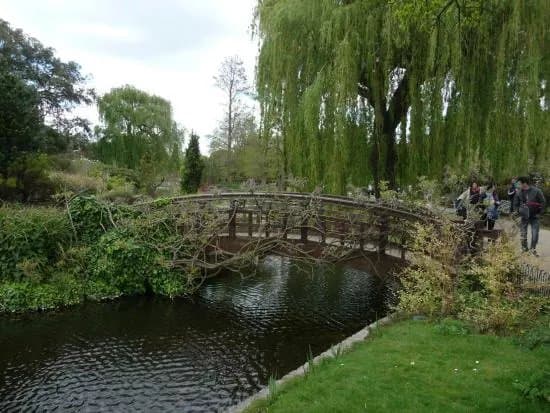 Clissold Park