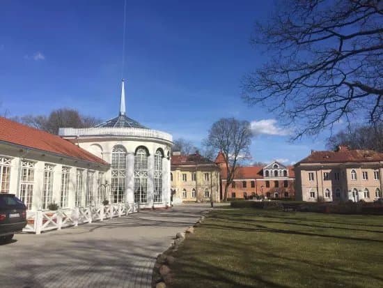 Raudondvaris Dvaras