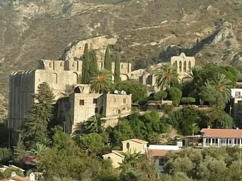 A Beautiful Cottage in Bellapais Village With Private Pool And Wonderful Views