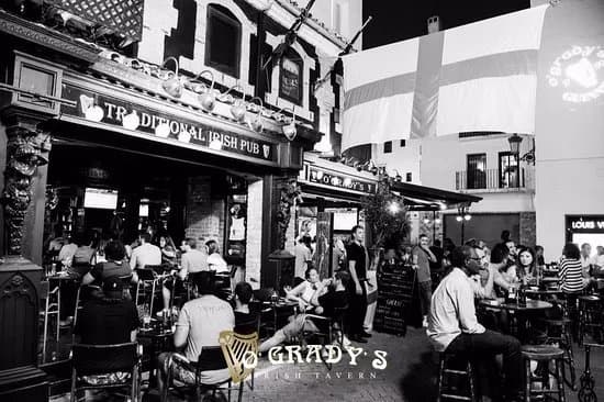 O'Gradys Irish Tavern