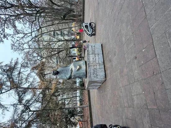 Kathe Kollwitz Statue