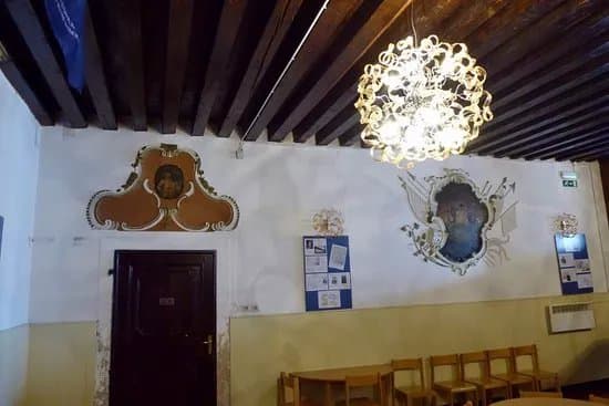 Palaca Besenghi degli Ughi