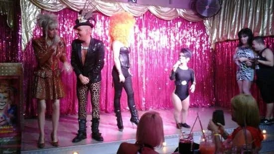 Sparkles Showbar