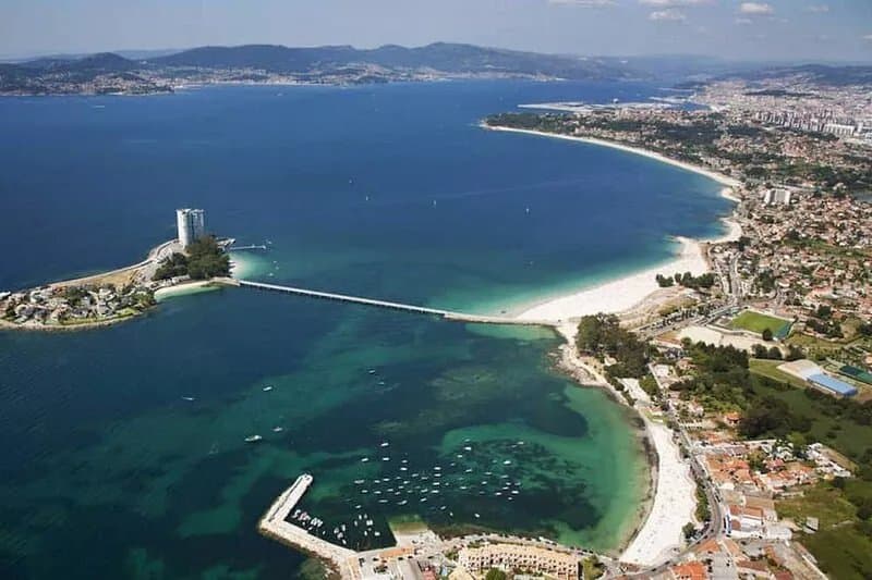 Vigo house on the beach of Vao