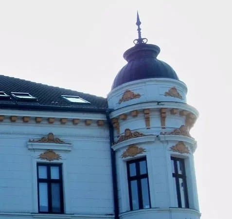 Renaissance house