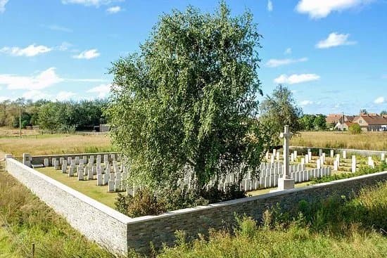 Adinkerke Military Cemetery