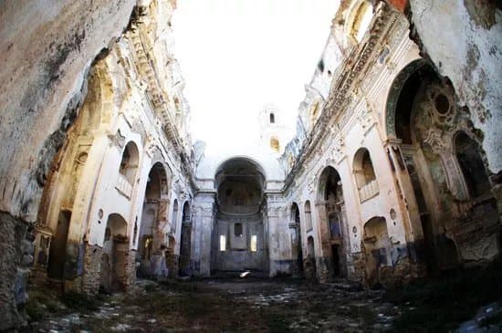 Old Bussana (Bussana Vecchia)
