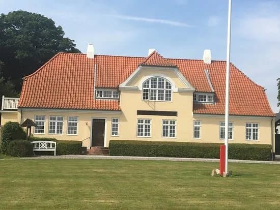 Jenle Nanna Og Jeppe Aakjaers Kunstnerhjem