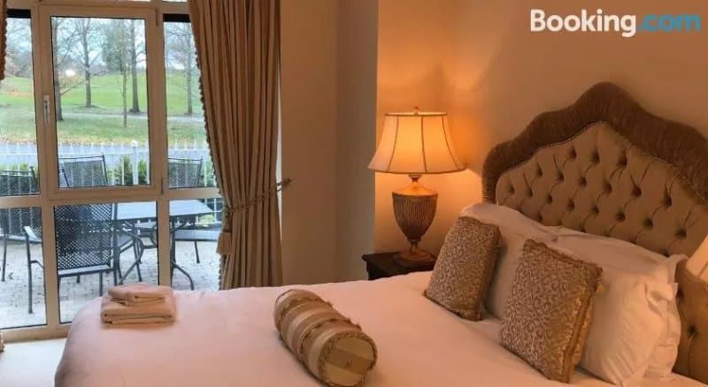 Economy Rooms Killenard