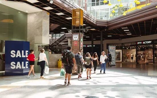 Area Central Centro Comercial