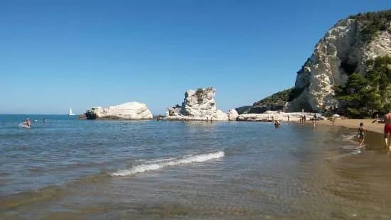 Spiaggia del Pizzomunno
