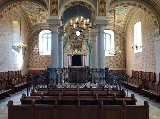 Mad Synagogue