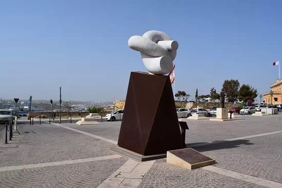 Migration Summit Monument