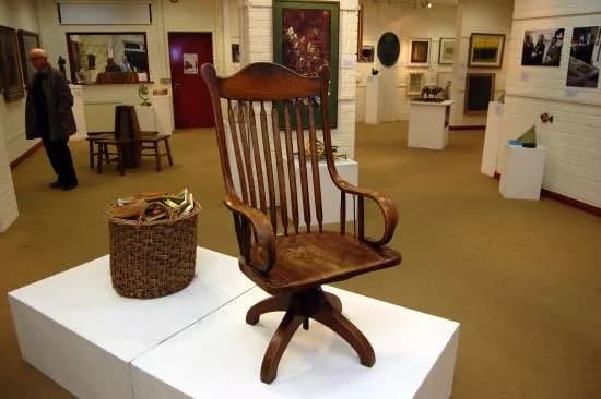 The Kenny Gallery