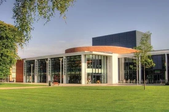 Grove Theatre