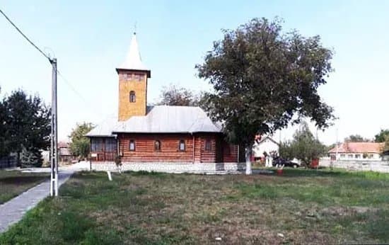 Biserica din lemn Adormirea Maicii Domnului