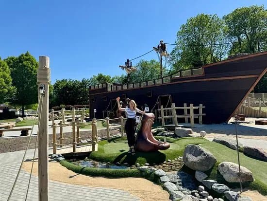 Pirate"s Island Adventure Minigolf Hamburg