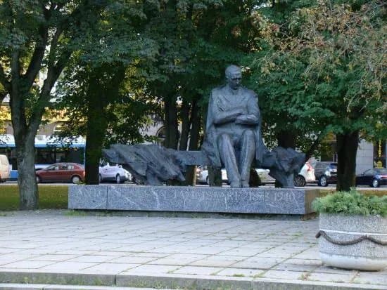 Memorial to A. H. Tammsaare