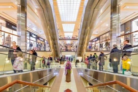 Sadyba Best Mall Shopping Center