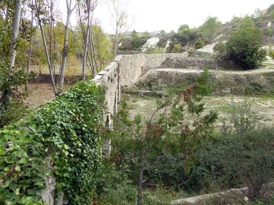 Aqueducto Medieval