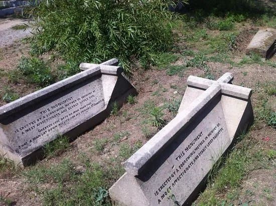 Sulina Mixed Cemetery