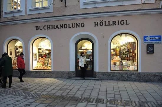Buchhandlung Hollrigl