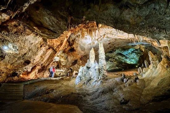 Lipa Cave