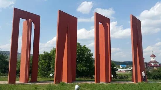 Dada Monument
