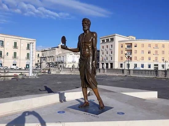 Statua di Archimede