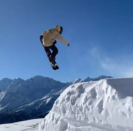 Independent Snowboard School