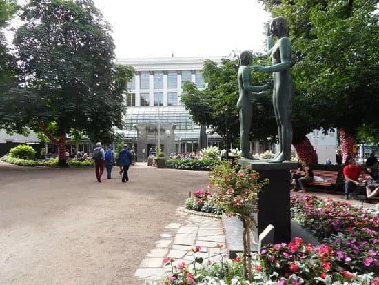 Zachris Topelius Memorial