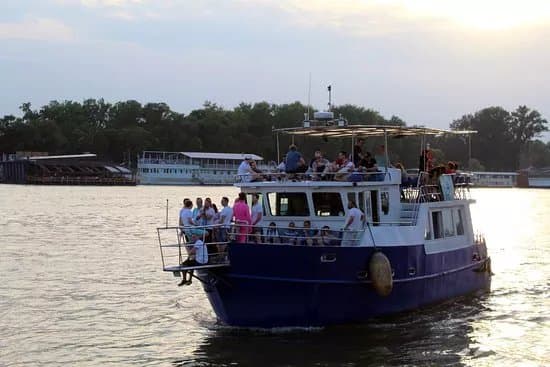 Cruise Belgrade Boat Tour