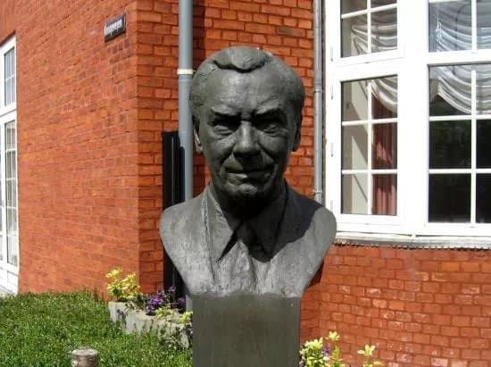 Poul Schluter