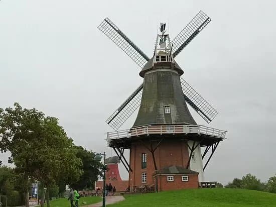 Greetsieler Zwillingsmuhlen