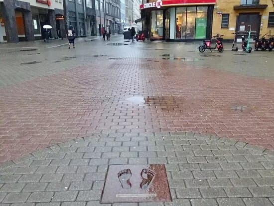 Baltic Way Footprint Monument