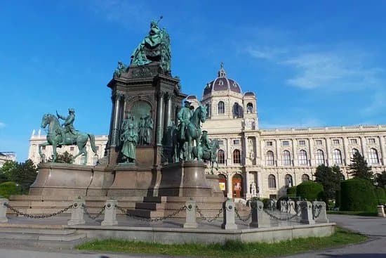 Maria Theresia Denkmal