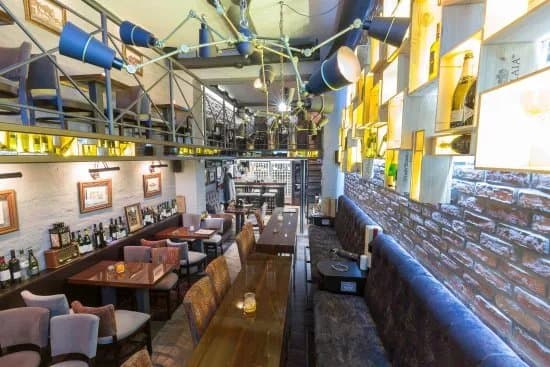 Il Grappolo Wine Bar