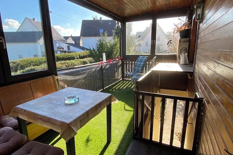 Quiet bungalow with covered terrace