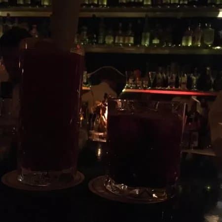 die rote bar