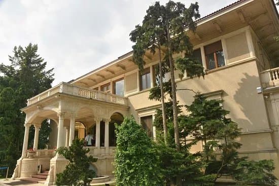 Ceausescu Mansion